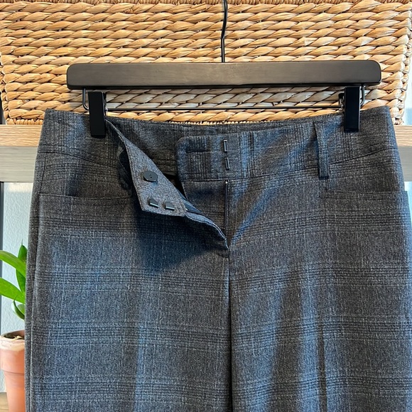 Express Mid-Rise Plaid Capri Dress Pant Trouser, 4 - Picture 7 of 9